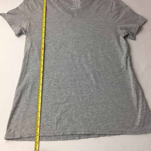 2 Gray T-Shirts Time And Tru, Danskin V-Neck Women's Large - Picture 10 of 11